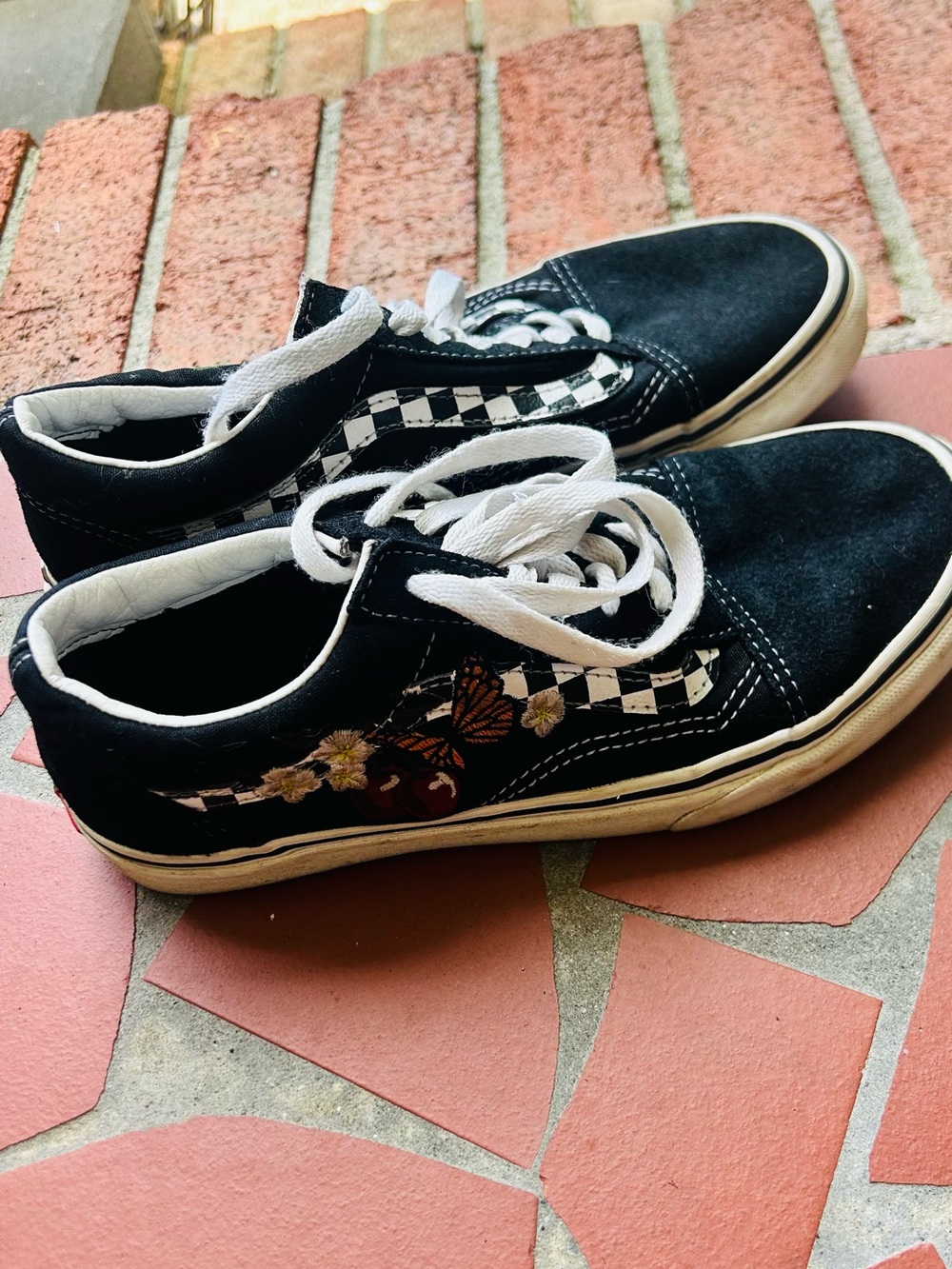 Vans Black Checkerboard Floral Low-Top Sneakers